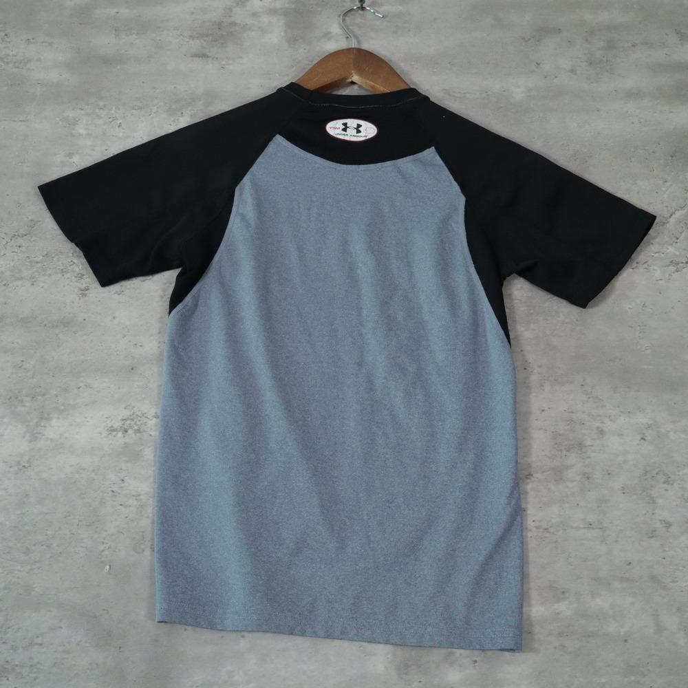 Under Armour HeatGear Raglan Tee Youth Small Gray Black Athletic Shirt
